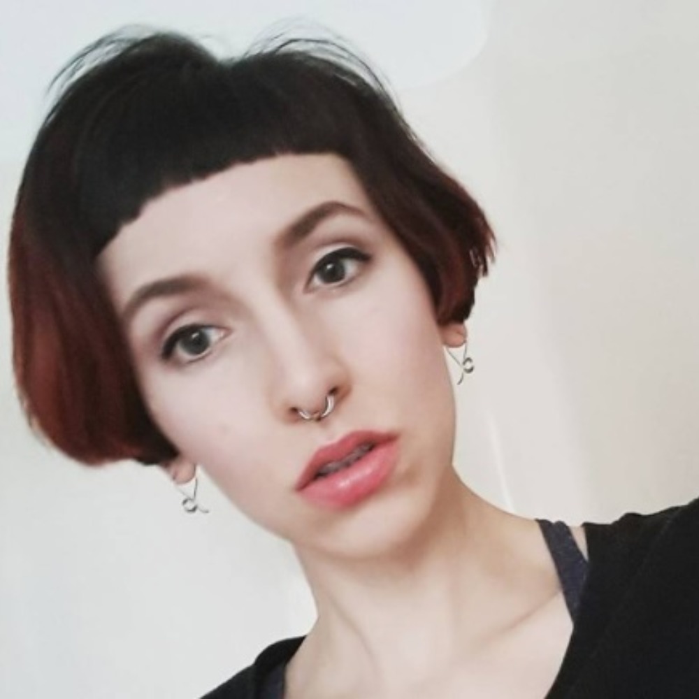 Meet your Posher, Angela